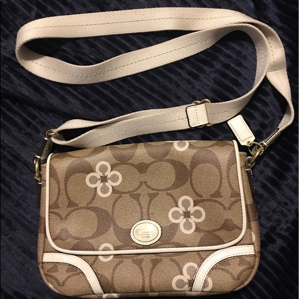Small crossbody coach purse